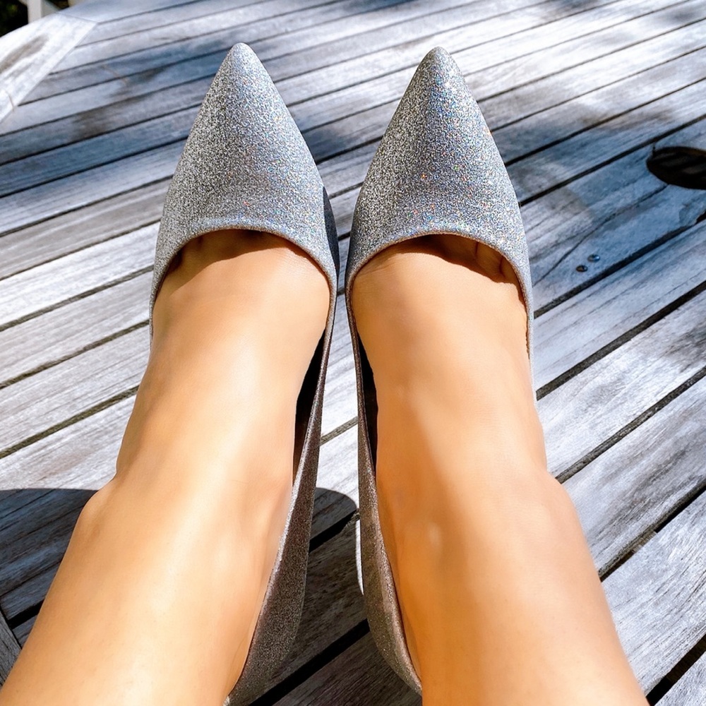 💎 SILVER SHIMMER RHINESTONE POINTED TOE HEELS! - Picture 4 of 15